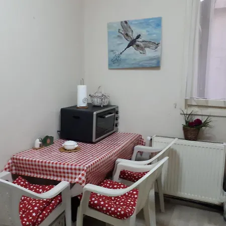 公寓 Kedim Ve Kopegimle Misafirimiz Olur Musunuz ? 伊兹密尔